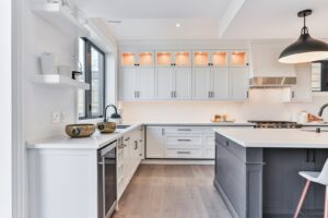 white-wood-kitchen-cabinets